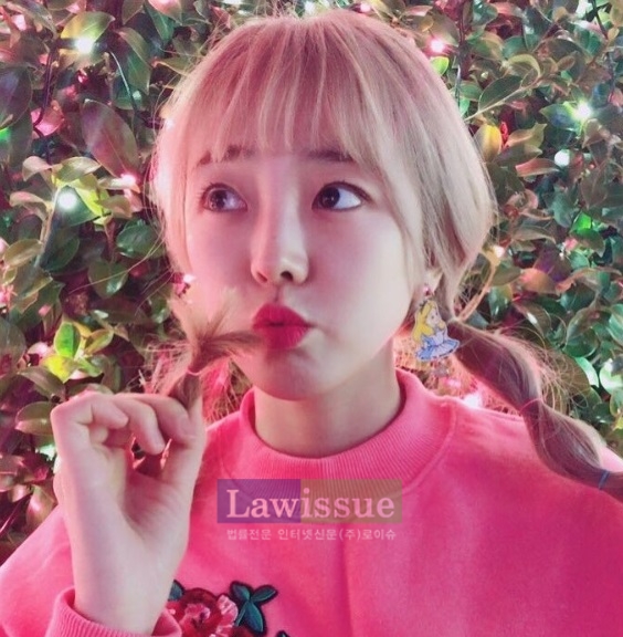 '양갈래 머리로 귀여움 폭발' 이보람, 핑크빛 옷과 머리도 주목