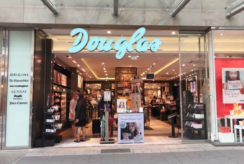 두글라스 매장 전경.(사진= 토니모리)