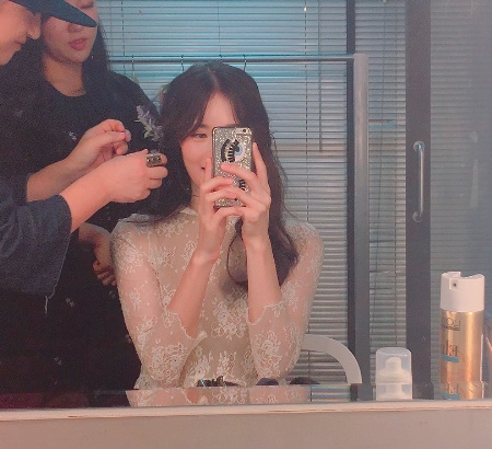스웨틀라나, 시스루 드레스 속 여신美...윤아의 모습이 어렴풋이 '이 정도 일 줄'