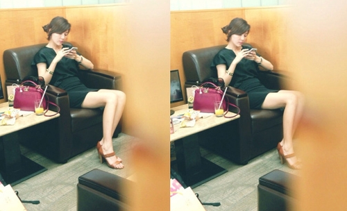 '블랙미니드레스 머리질끈'...김하늘, 보정하지 않은 모습도 엄청나