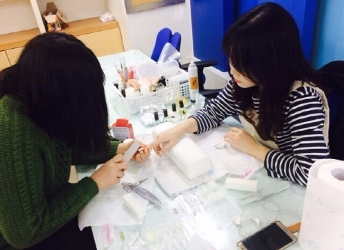 종로미용학원 SBS A&T 뷰티스쿨, 네일아트 원장 직강 수업으로 경쟁력 강화