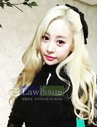 정하나, '백금발 웨이브 머리...상큼발랄한 미모'