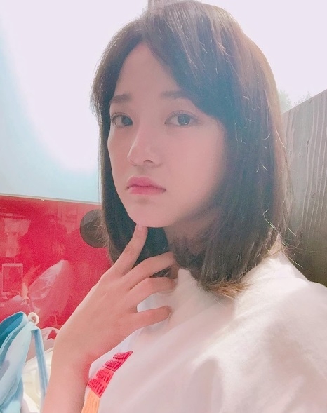 김세정, 사슴 같은 큰 눈망울 속 모습...보호본능 자극