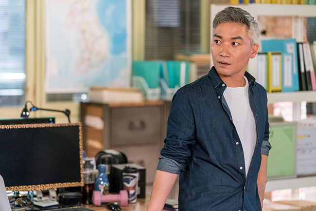 ‘매드독’ 조재윤, 반전 매력+깨알 웃음 선사하는 ‘조블리’