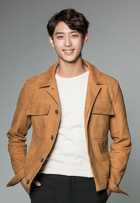 현우, 드라마 ‘브라보 마이 라이프’ 주인공 도전 기대…정유미와 연기 호흡 기대