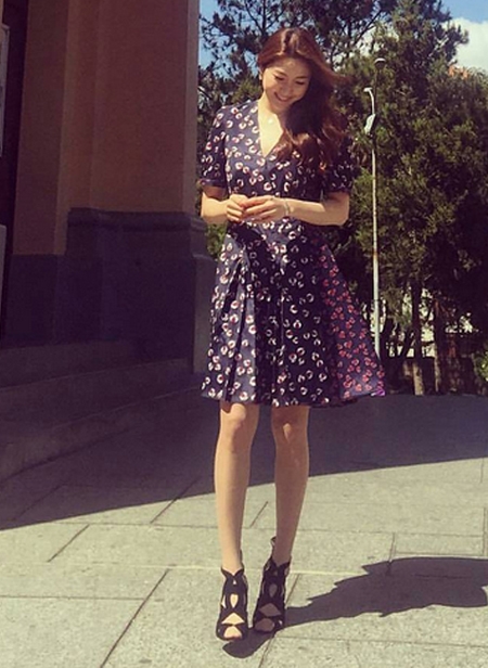 쭉 뻗은 고속도로 라인...박시현, '산들산들 원피스'