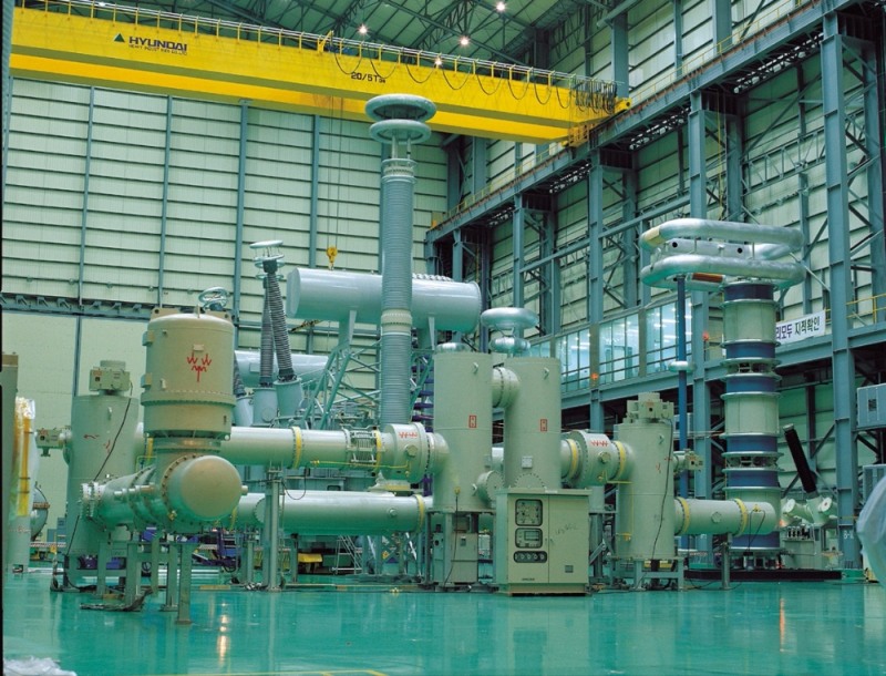 현대일렉트릭이 제작한 800kV 초고압차단기 모습.(사진=현대중공업)