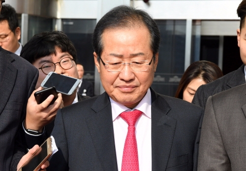 홍준표 “결단 못 내리면 재난 닥친다”... 朴 출당의지 드러내