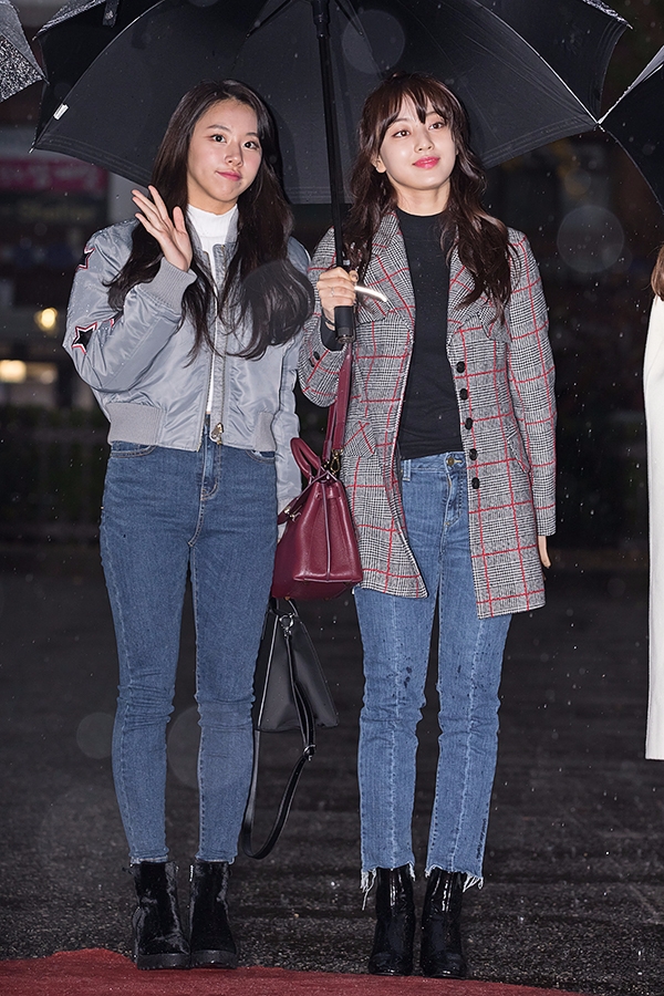트와이스(TWICE) 채영-지효, KBS 뮤직뱅크 출근길