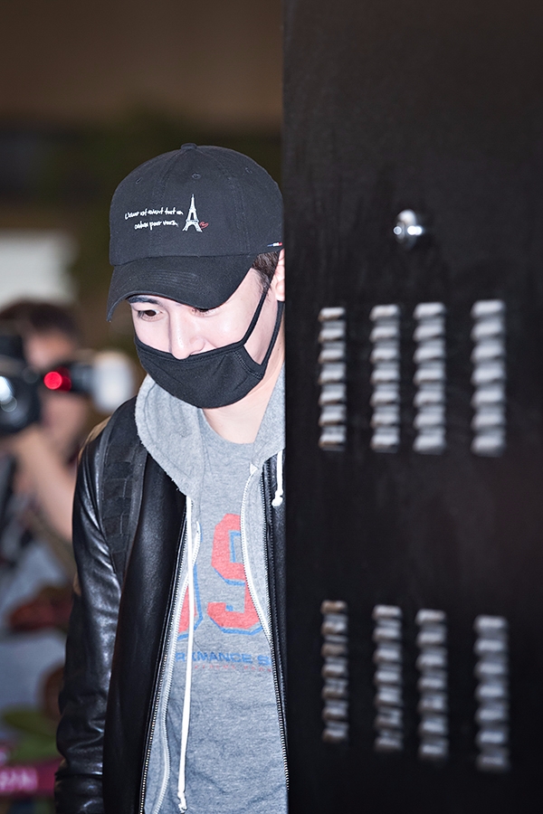 2PM 닉쿤, 김포국제공항 출국길