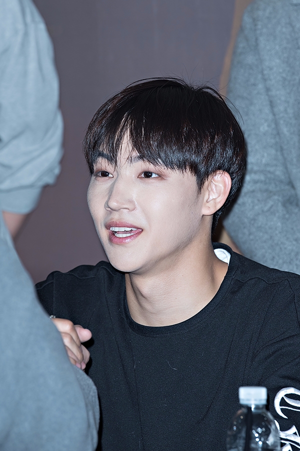 갓세븐(GOT7) 제이비, 갓세븐(GOT7) 팬들과 함께 나눔과 기부의 메시지를 전달하기 위한 팬사인회