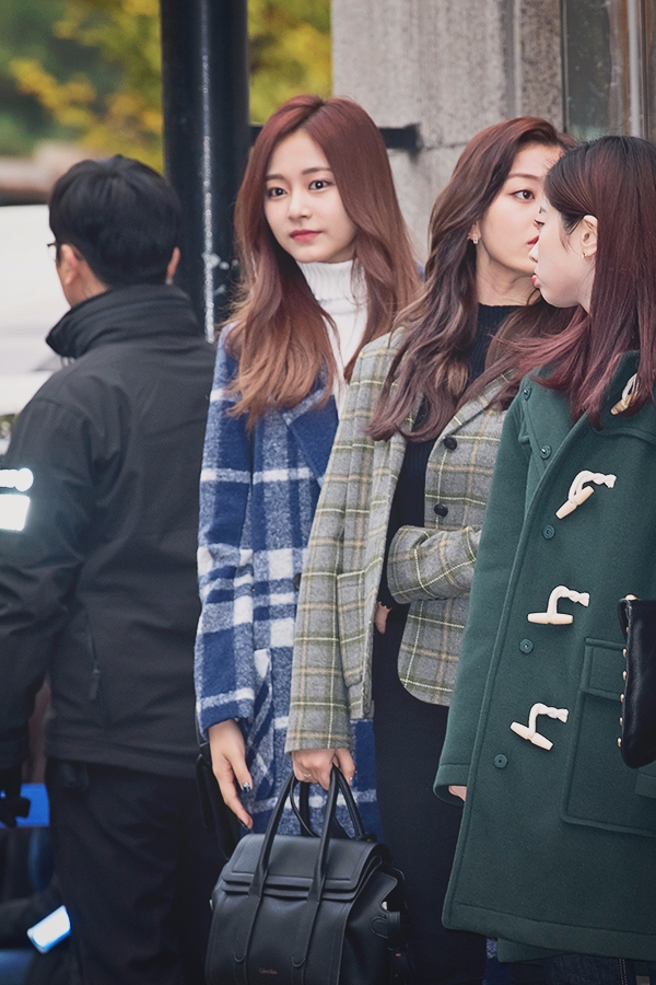 트와이스(TWICE) 쯔위, KBS 뮤직뱅크 출근길