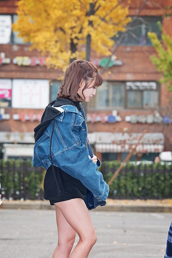 트와이스(TWICE) 모모, KBS 뮤직뱅크 출근길