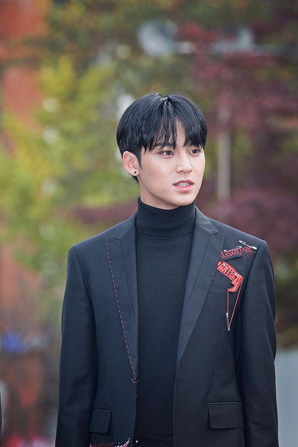세븐틴(Seventeen) 민규, KBS 뮤직뱅크 출근길