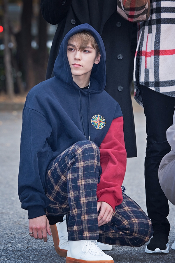 세븐틴(Seventeen) 버논, KBS 뮤직뱅크 출근길