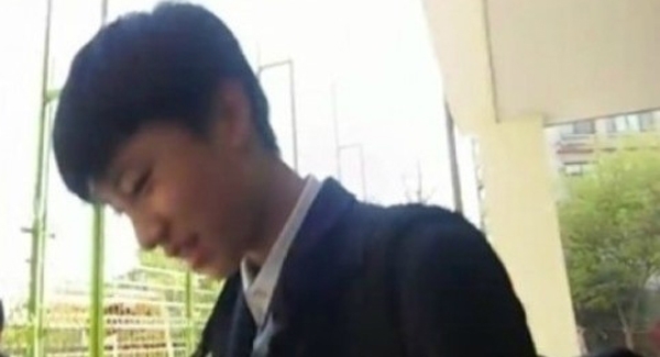 방예담, '날카로운 콧날+턱선...누군지 모를 뻔'