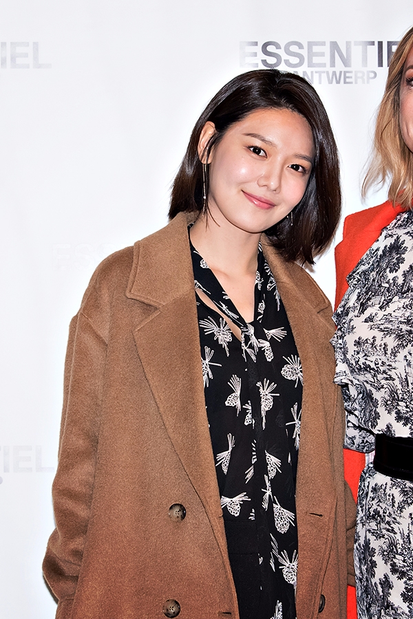 수영, 에센셜 엔트워프(ESSENTILE ANTWERP) 포토 행사