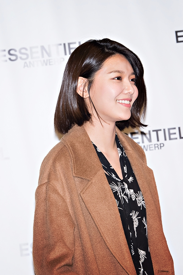 수영, 에센셜 엔트워프(ESSENTILE ANTWERP) 포토 행사
