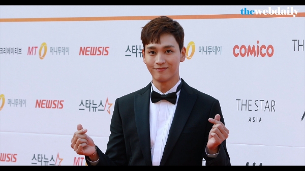 박서준-최태준-성훈이 15일 오후 잠실실내체육관에서 열린 2017 아시아 아티스트 어워즈에 참석해 레드카펫 포토타임을 가지고 있다.