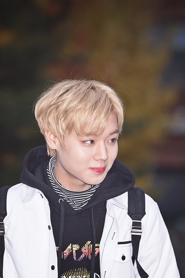 WannaOne(워너원) 박지훈, 뮤직뱅크 출근길