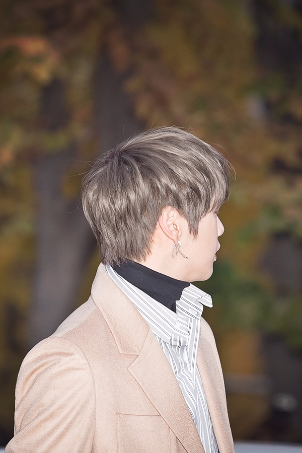 WannaOne(워너원) 강다니엘, 뮤직뱅크 출근길