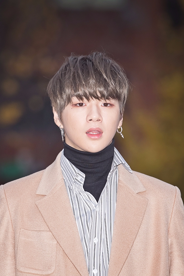 WannaOne(워너원) 강다니엘, 뮤직뱅크 출근길