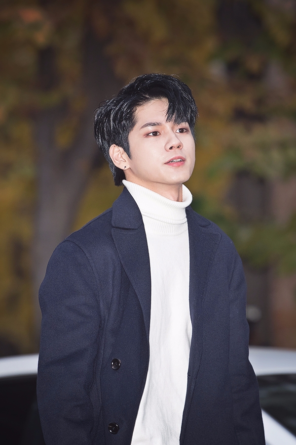 WannaOne(워너원) 옹성우, 뮤직뱅크 출근길