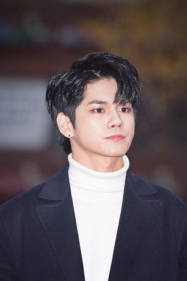 WannaOne(워너원) 옹성우, 뮤직뱅크 출근길