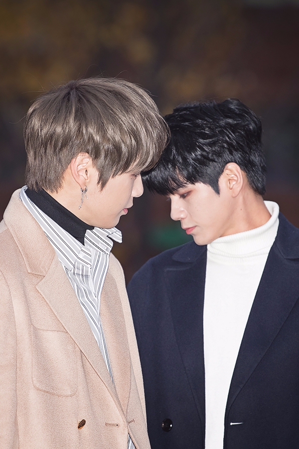 WannaOne(워너원) 강다니엘-옹성우, 뮤직뱅크 출근길