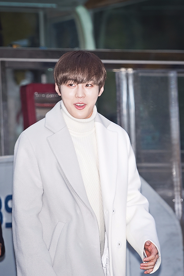 WannaOne(워너원) 하성운, 뮤직뱅크 출근길