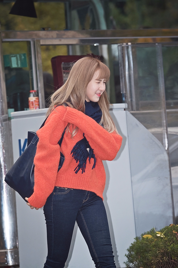 레드벨벳 (Red Velvet) 웬디, 뮤직뱅크 출근길