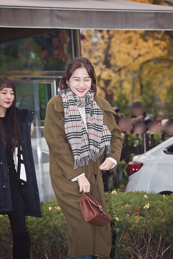 레드벨벳 (Red Velvet) 예리, 뮤직뱅크 출근길