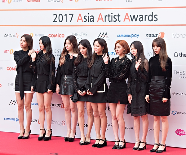 구구단, '2017 아시아 아티스트 어워즈(2017 AAA)' 레드카펫 행사