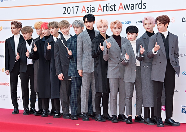 세븐틴, '2017 아시아 아티스트 어워즈(2017 AAA)' 레드카펫 행사