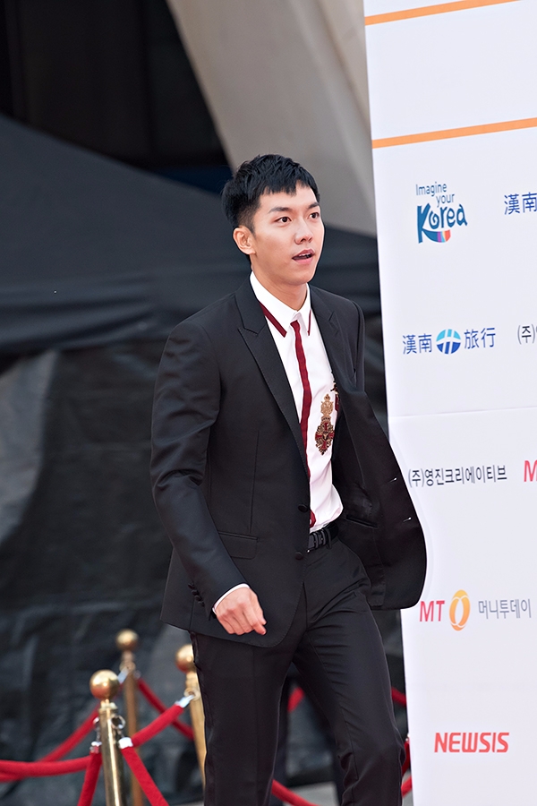 이승기, '2017 아시아 아티스트 어워즈(2017 AAA)' 레드카펫 행사