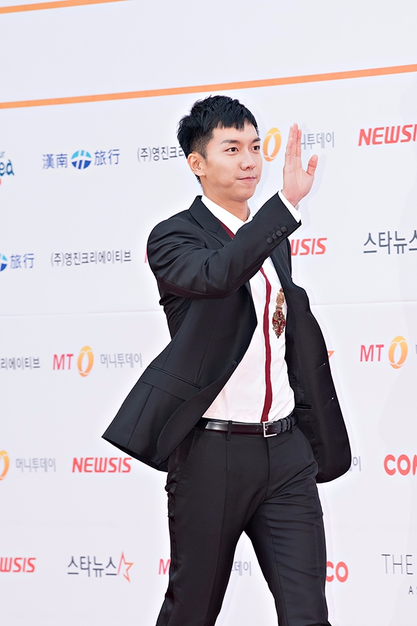 이승기, '2017 아시아 아티스트 어워즈(2017 AAA)' 레드카펫 행사