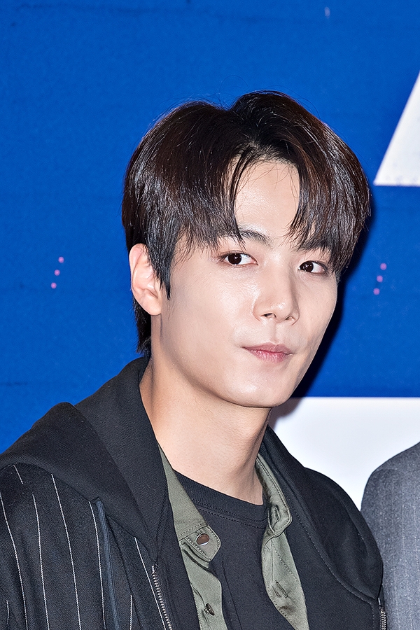 뉴이스트w JR(제이알), 영화 ‘꾼’ VIP시사회