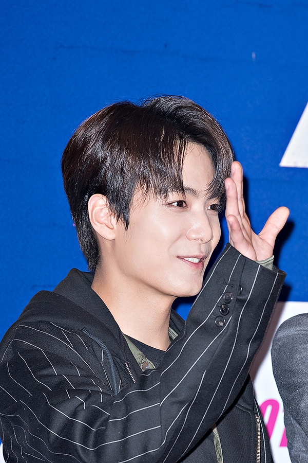 뉴이스트w JR(제이알), 영화 ‘꾼’ VIP시사회