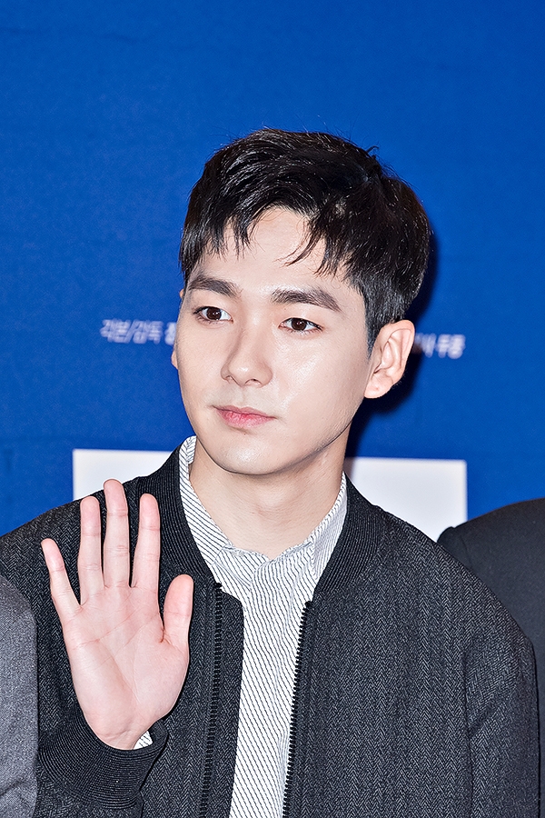뉴이스트w 아론, 영화 ‘꾼’ VIP시사회