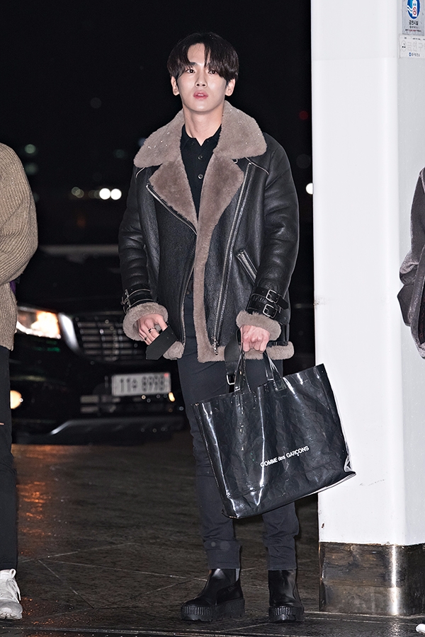 샤이니(SHINee) 키, 인천국제공항 출국 현장