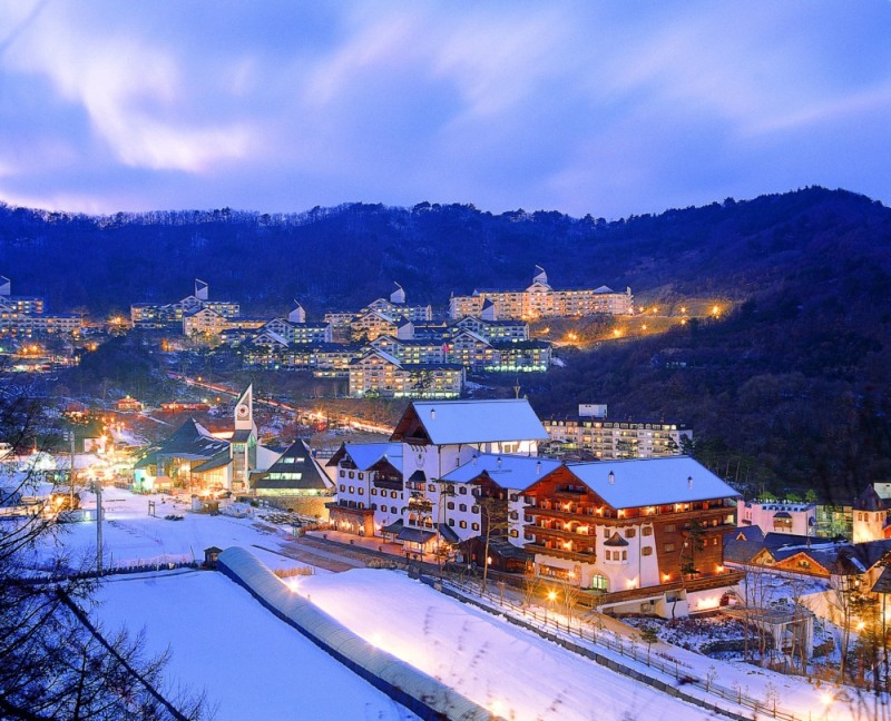 무주덕유산리조트 동계 야경.(사진=부영그룹)