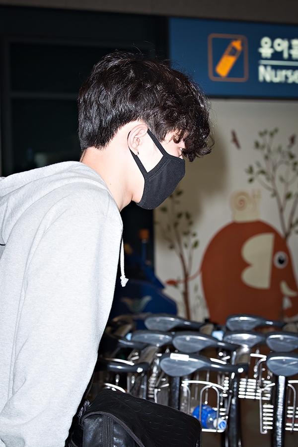 데이식스(DAY6) 도운, 인천국제공항 입국 현장