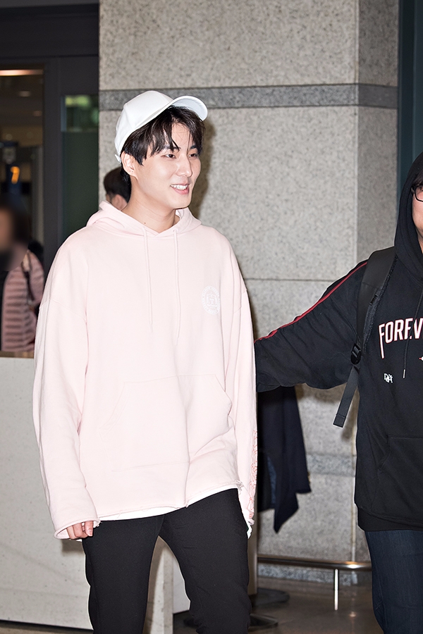 데이식스(DAY6) 영케이, 인천국제공항 입국 현장