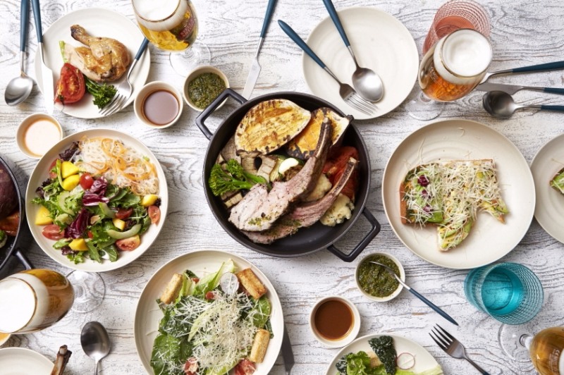 썬더버드 ‘치팅 메뉴·파티 세트’ 출시