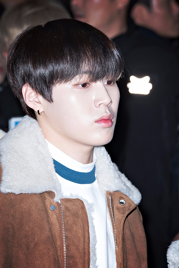 워너원(WannaOne) 하성운, 김포국제공항 출국 현장