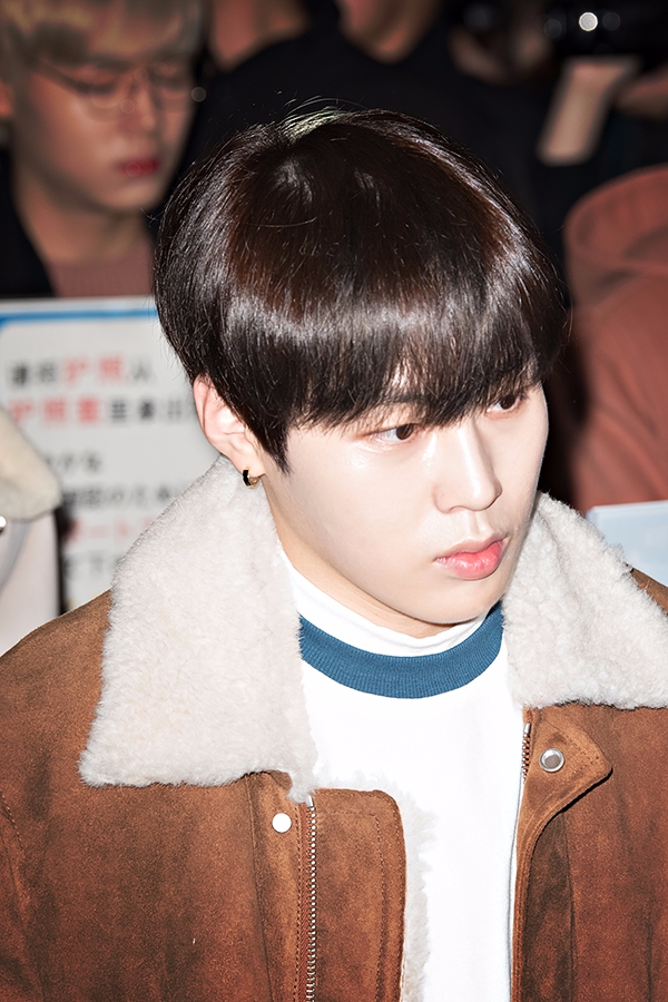워너원(WannaOne) 하성운, 김포국제공항 출국 현장
