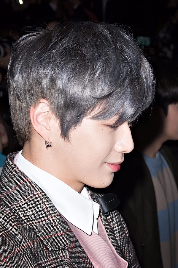 워너원(WannaOne) 강다니엘, 김포국제공항 출국 현장