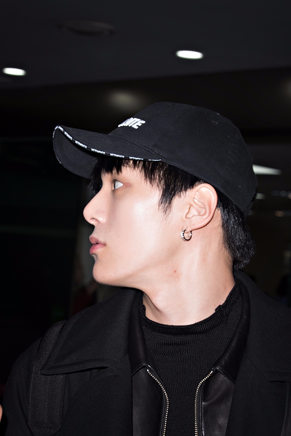 몬스타엑스(MONSTAX) 민혁, 김포국제공항 출국 현장