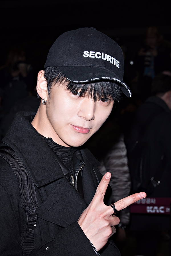 몬스타엑스(MONSTAX) 민혁, 김포국제공항 출국 현장