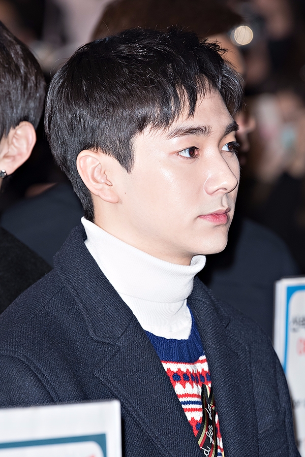뉴이스트W 아론, 김포국제공항 출국 현장